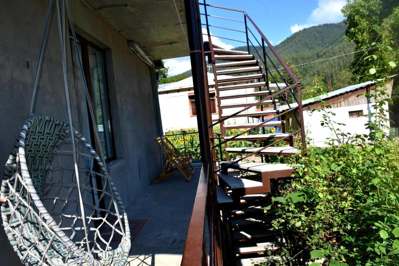 Holiday Home Borjomi Bagian luar foto