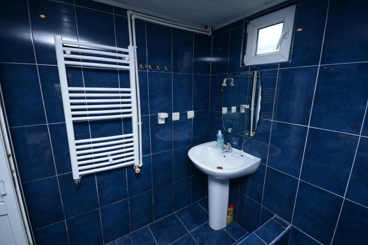 Holiday Home Borjomi Bagian luar foto