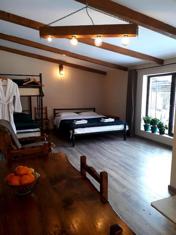 Holiday Home Borjomi Bagian luar foto