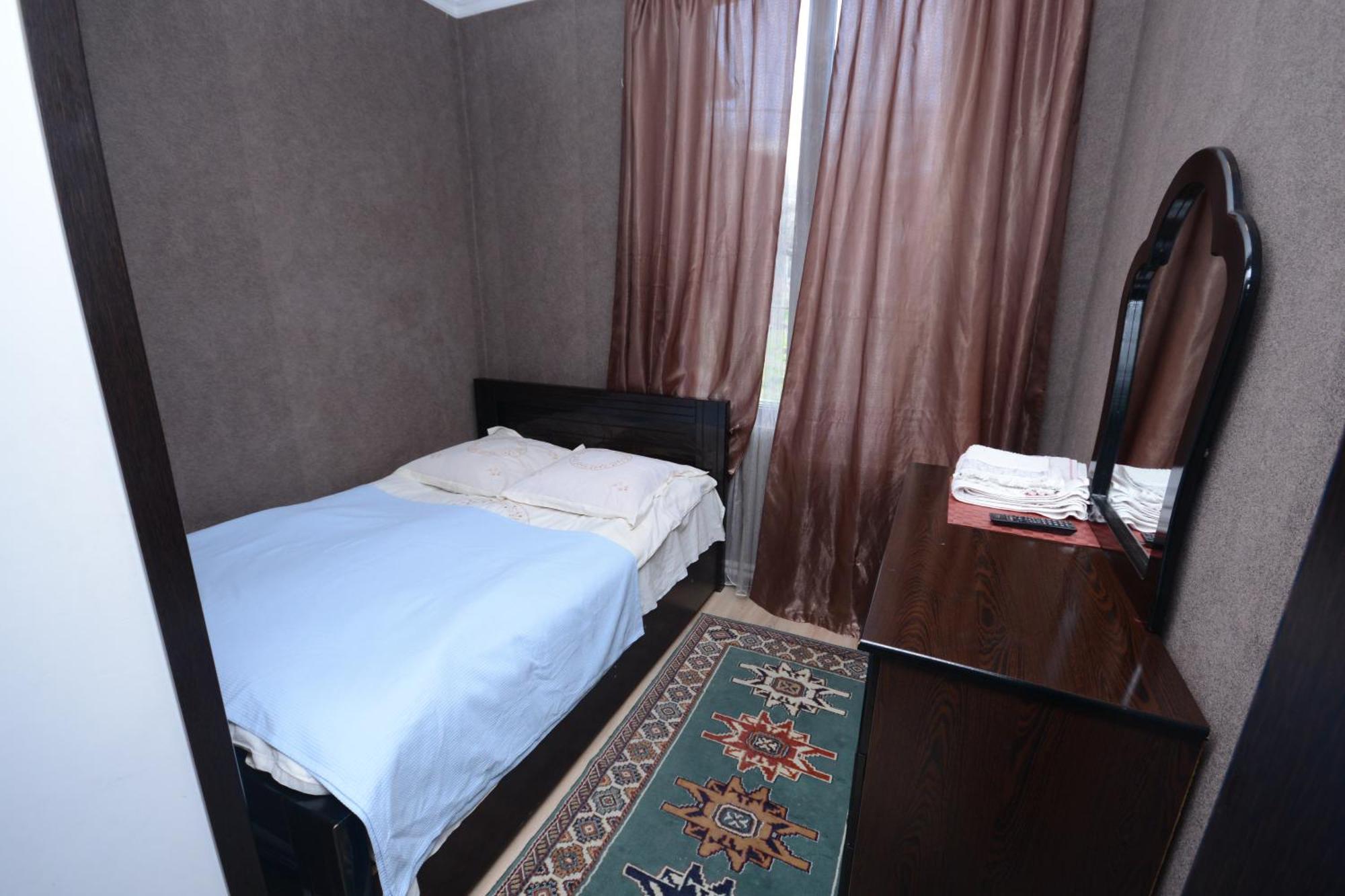 Holiday Home Borjomi Bagian luar foto