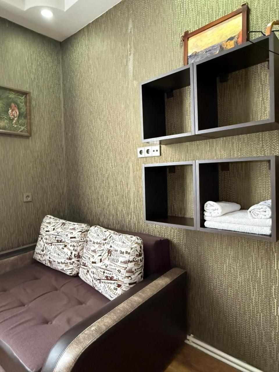 Holiday Home Borjomi Bagian luar foto