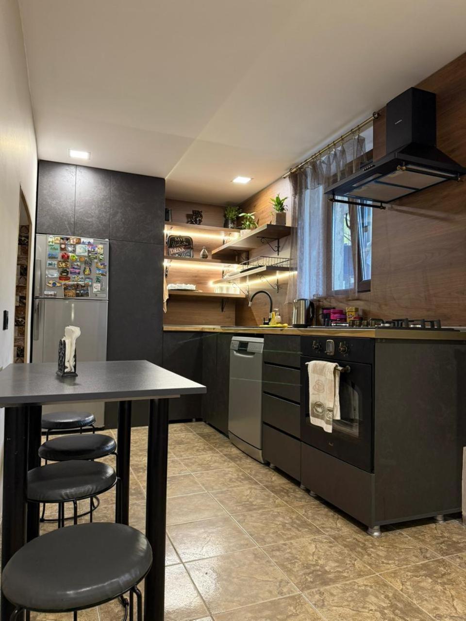 Holiday Home Borjomi Bagian luar foto